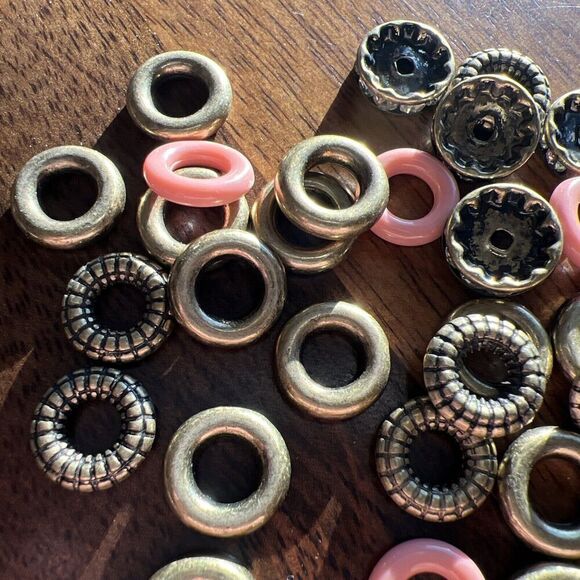 Set Of 59 Gold Tones And Pink Bracelet Spacers - Picture 4 of 6